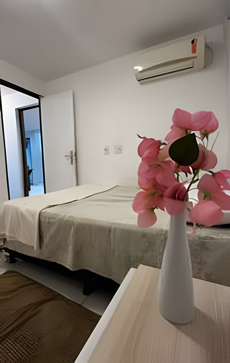 Blue tower 300 metros da praia com piscina