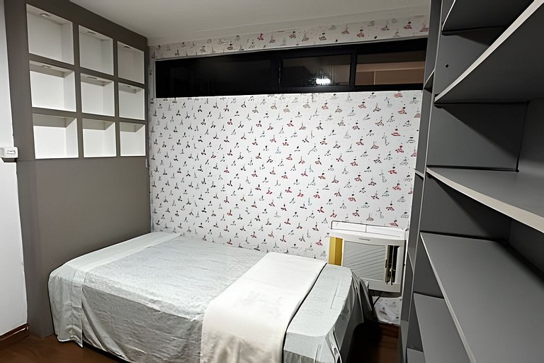 Blue tower 300 metros da praia com piscina