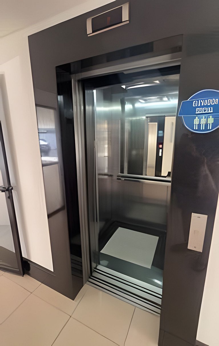 Blue tower 300 metros da praia com piscina