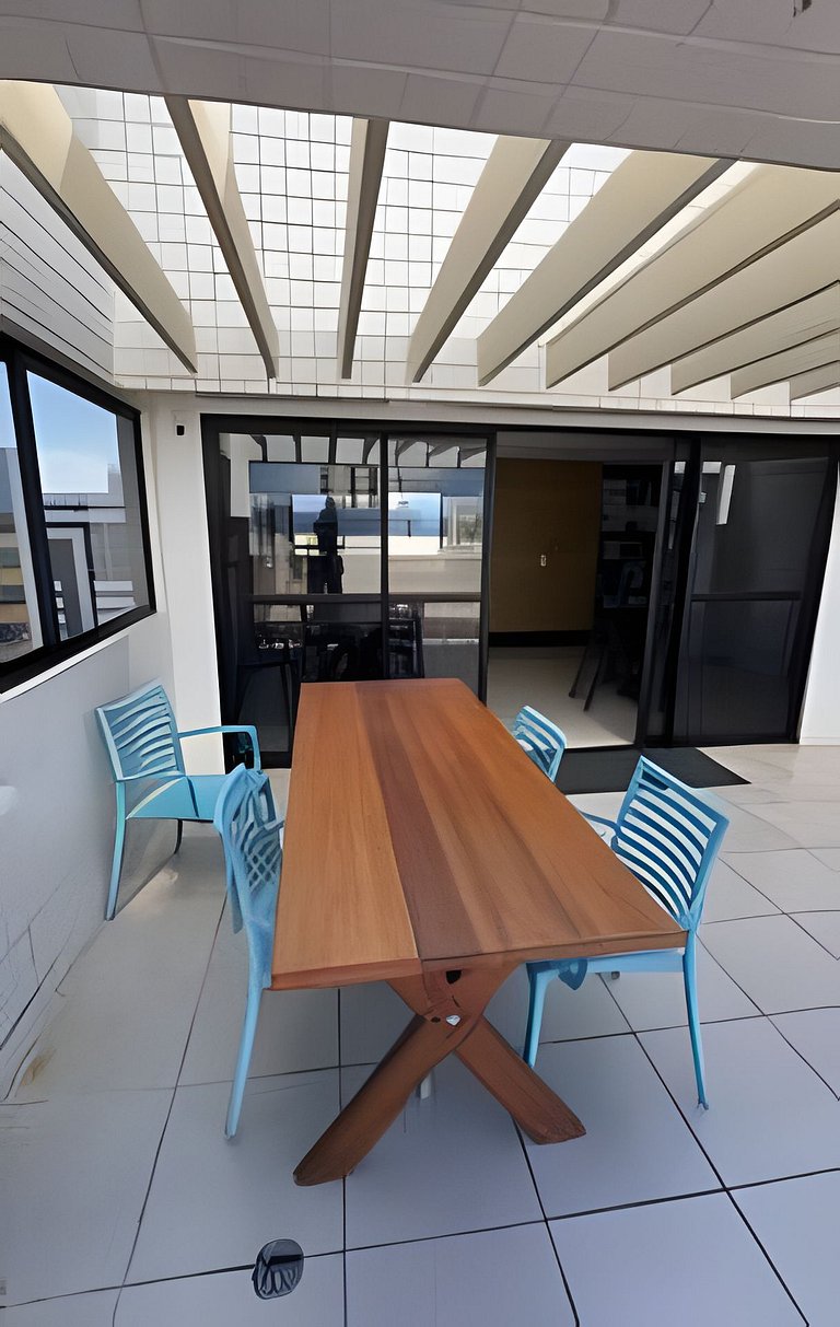 Blue tower 300 metros da praia com piscina