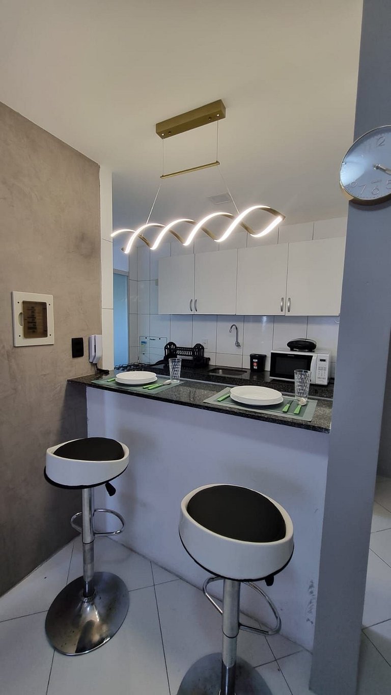 Apartamento com Piscina Incrível pertinho da praia