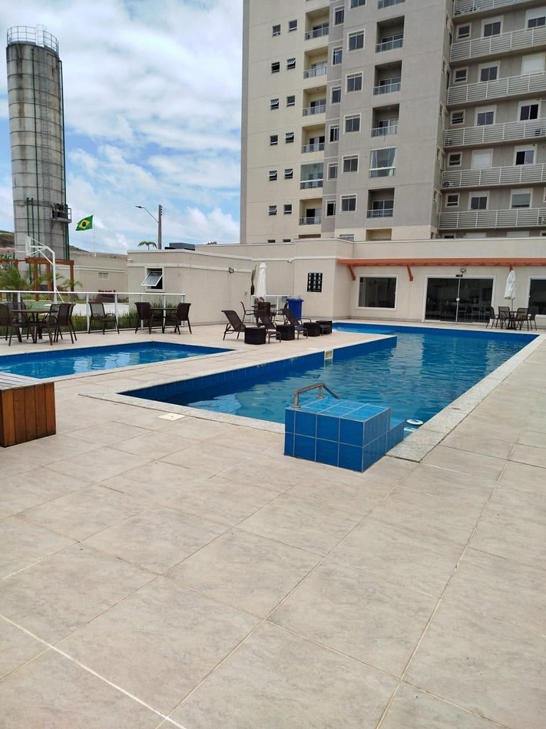 Apto 6 Pessoas Piscina grande perto da praia